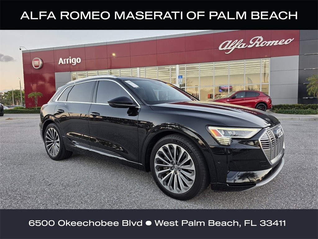 2019 Audi e-tron Prestige's photo