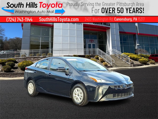 2021 Toyota Prius Base's photo