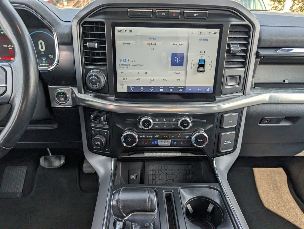 2023 Ford F-150 Lariat photo 16
