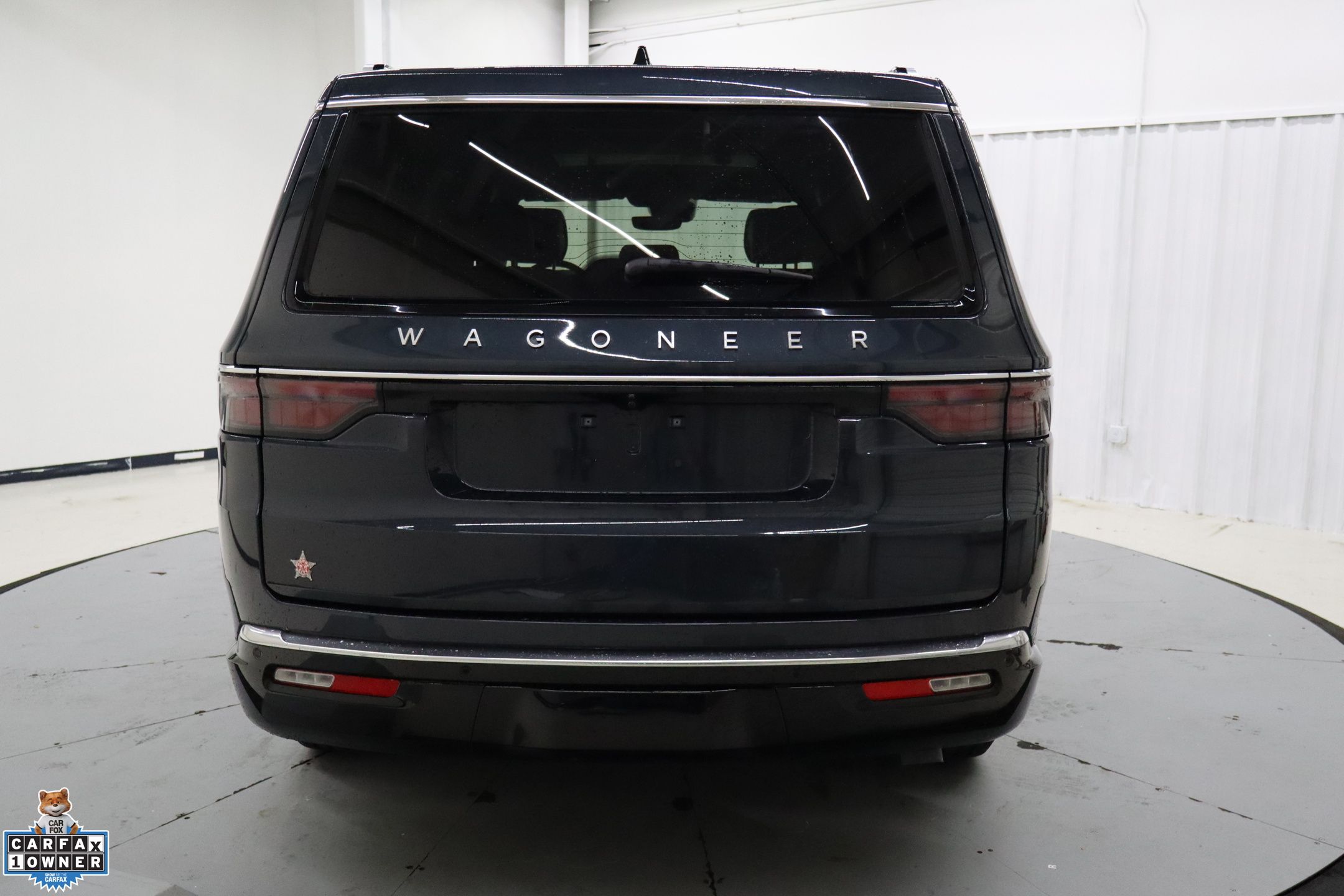 2025 Jeep Wagoneer Base photo 3