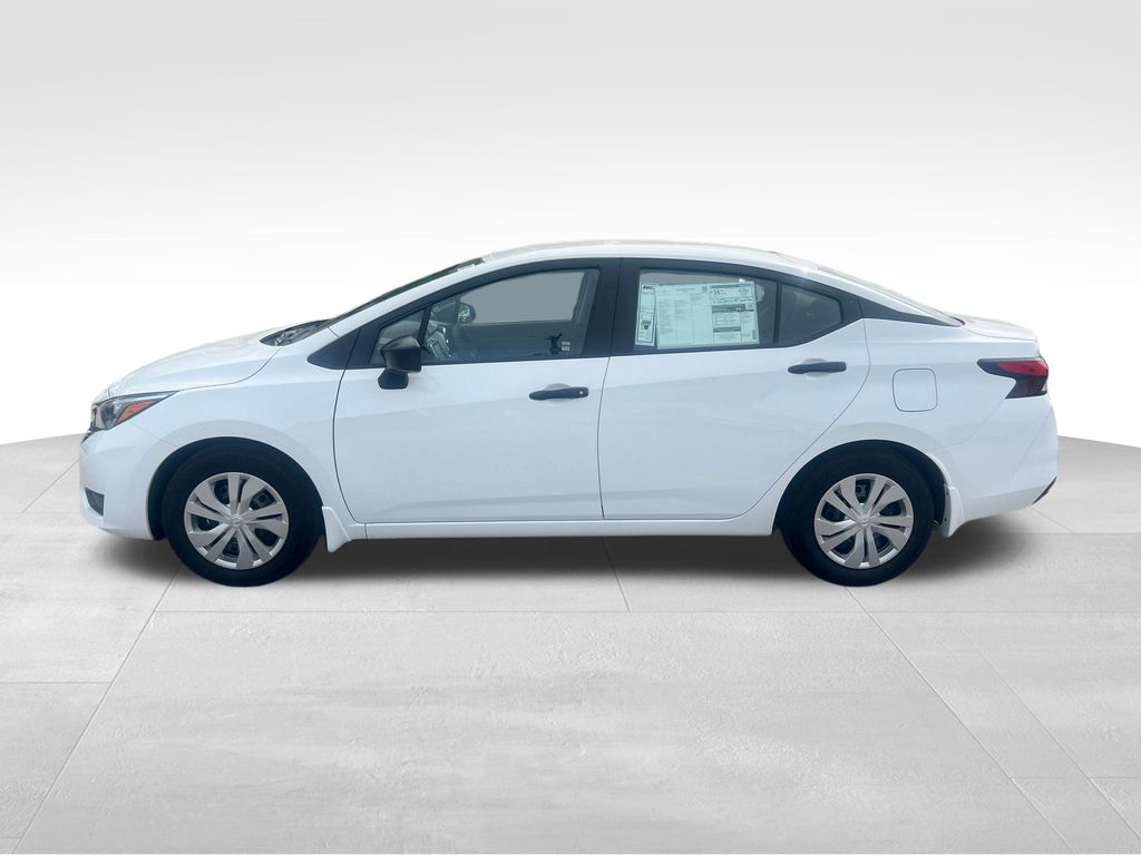 2025 Nissan Versa 1.6 S photo 2