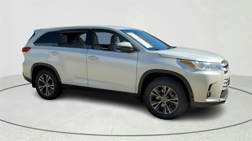 2017 Toyota Highlander XLE photo 23