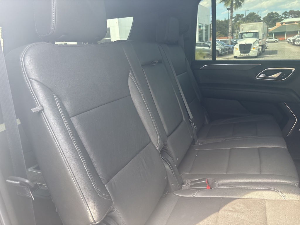 2022 Chevrolet Suburban Z71 photo 34