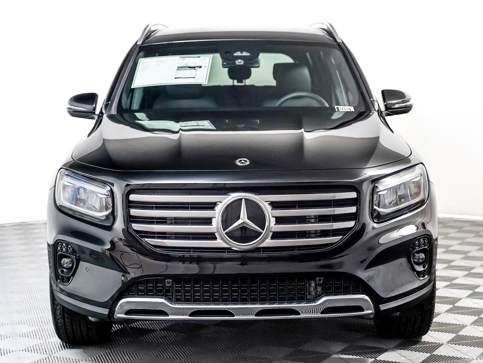 2025 Mercedes Benz GLB 250 photo 6