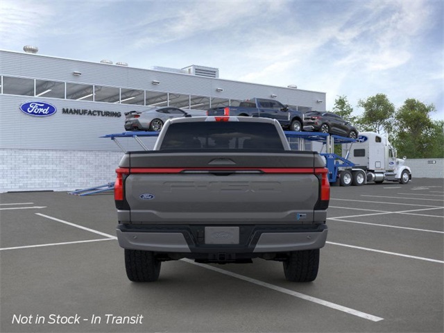 2025 Ford F-150 Lightning Lariat photo 5