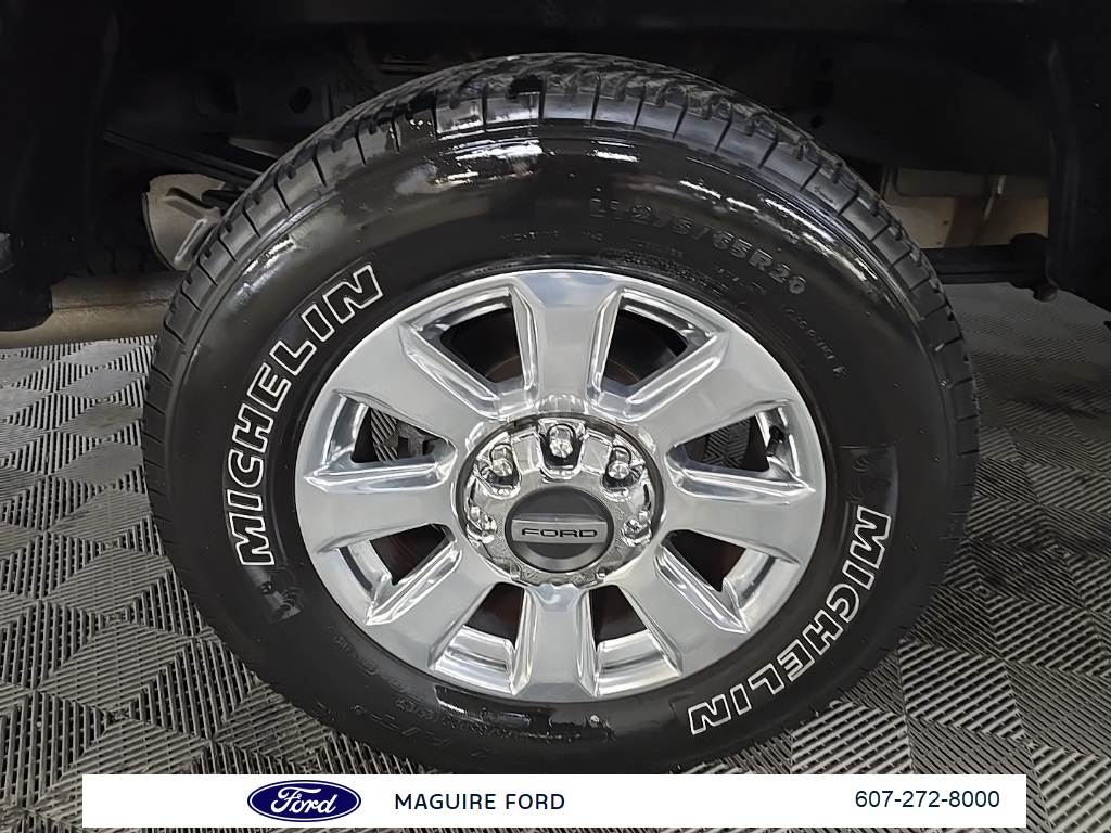 2019 Ford F-250 Platinum photo 12