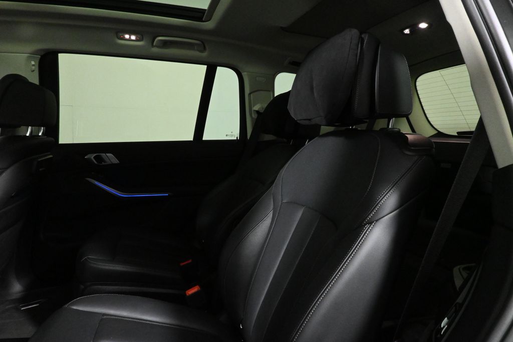2021 Bmw X7 xDrive40i photo 5