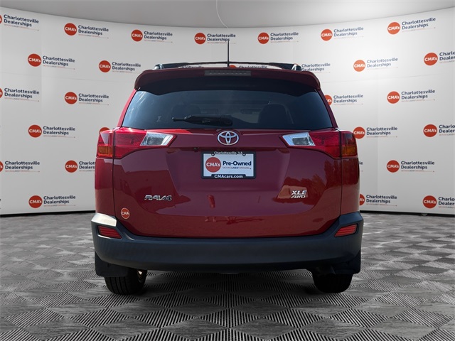 2014 Toyota RAV4 XLE photo 4