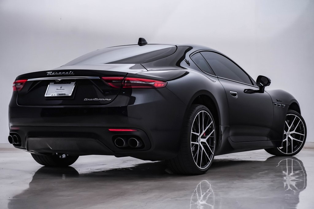 2024 Maserati Granturismo Modena photo 8