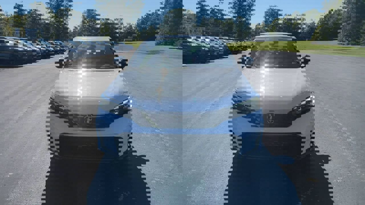 2025 Honda Civic Sport photo 3