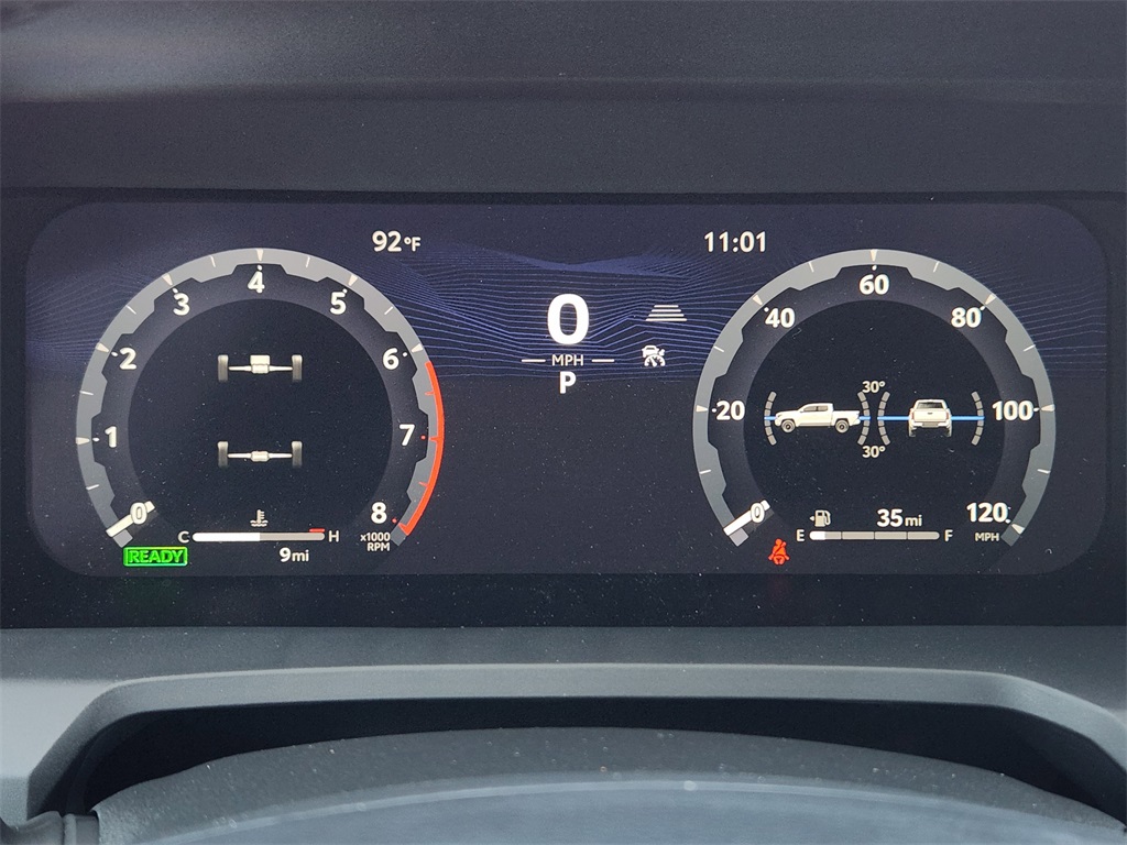 2025 Toyota Tacoma TRD Off-Road photo 11
