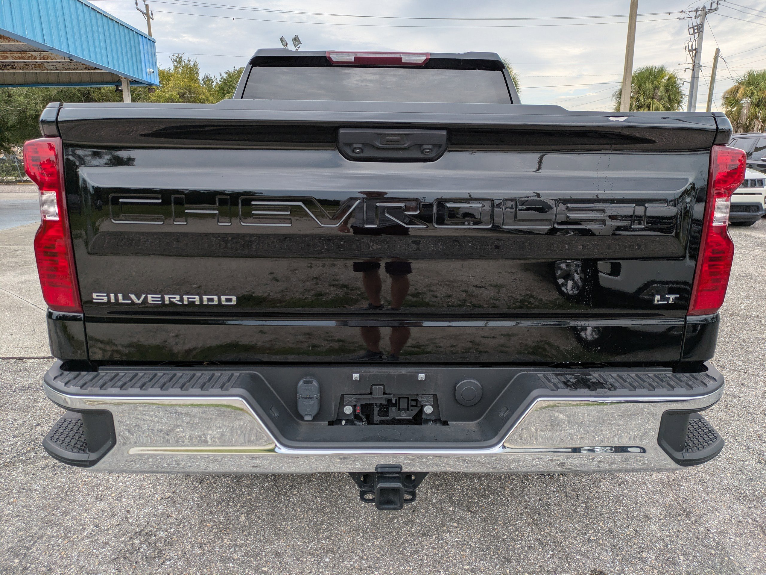 2023 Chevrolet Silverado 1500 LT photo 4