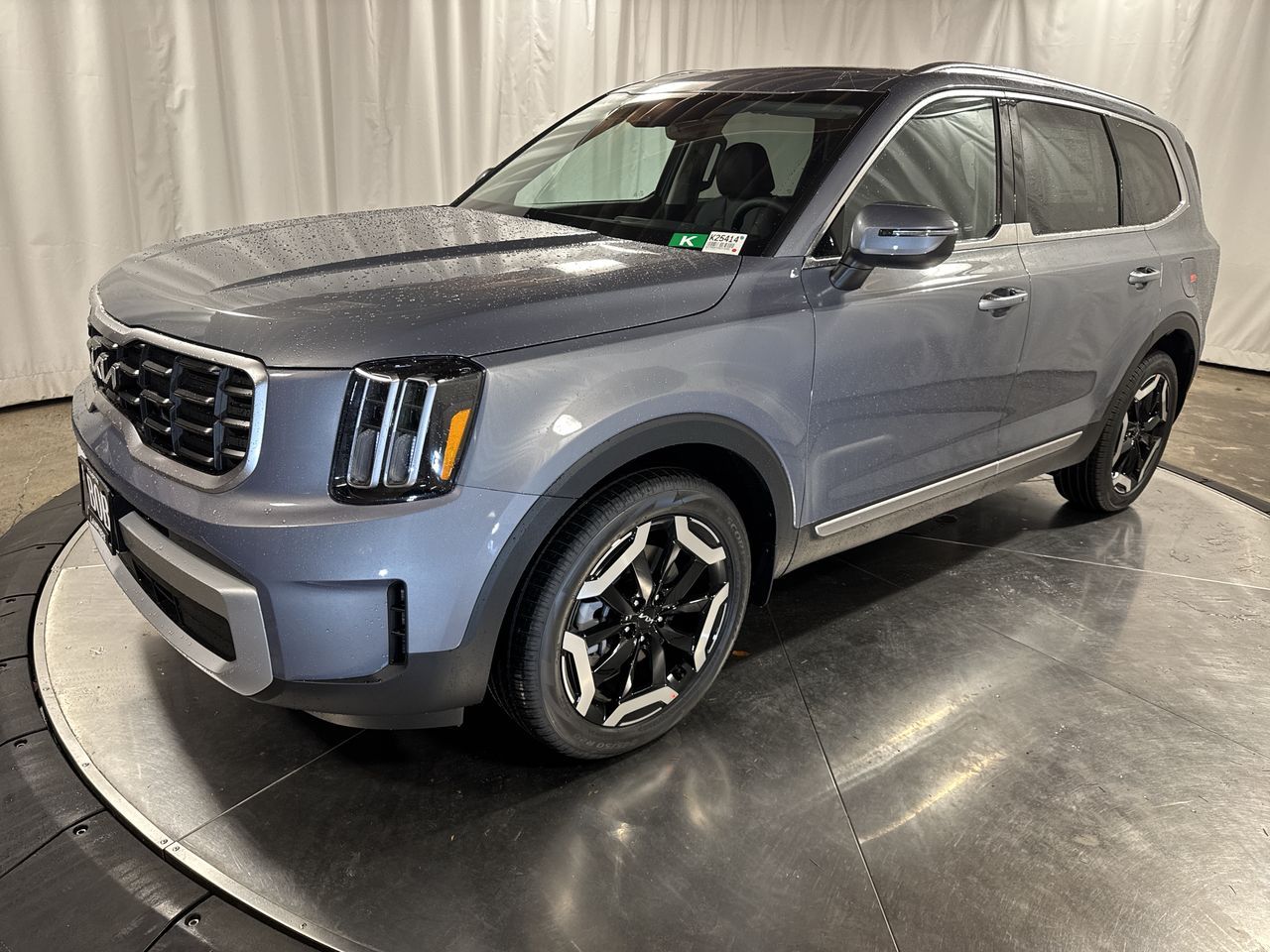 2025 Kia Telluride S's photo