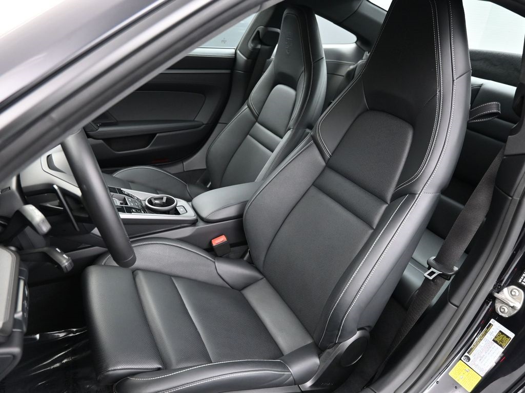 2025 Porsche 911 photo 5