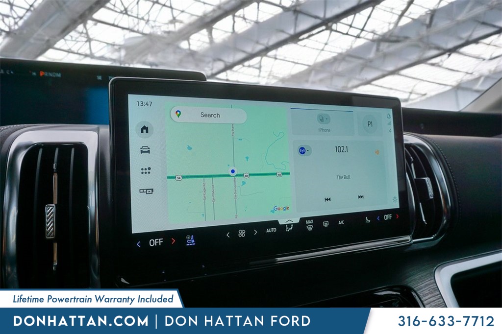 2025 Ford Expedition MAX Platinum photo 7