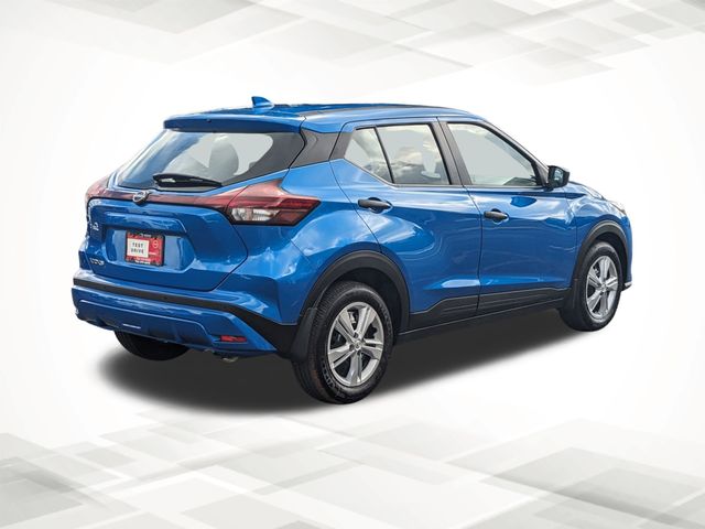 2025 Nissan Kicks Play S photo 3
