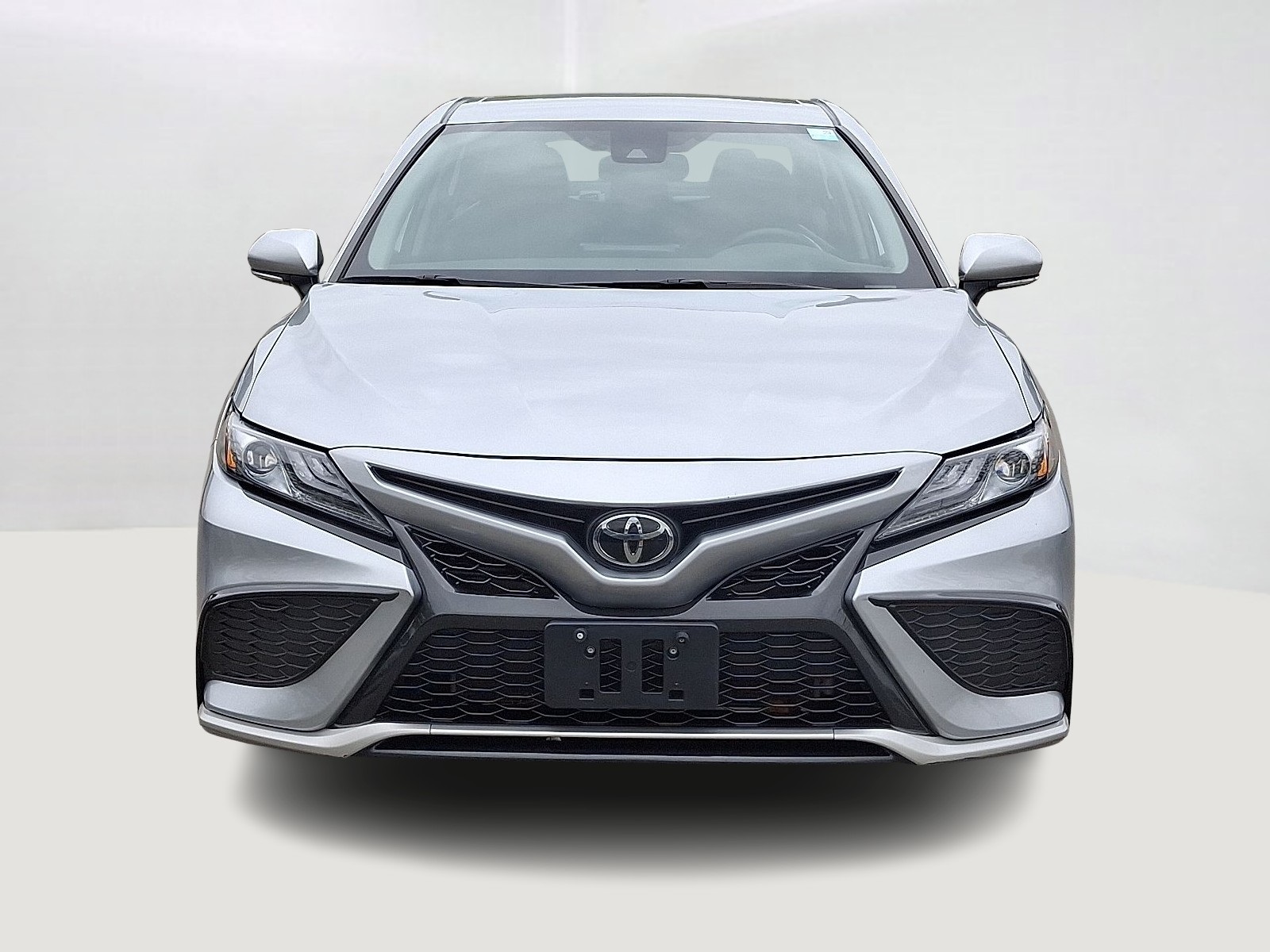 2023 Toyota Camry XSE photo 2