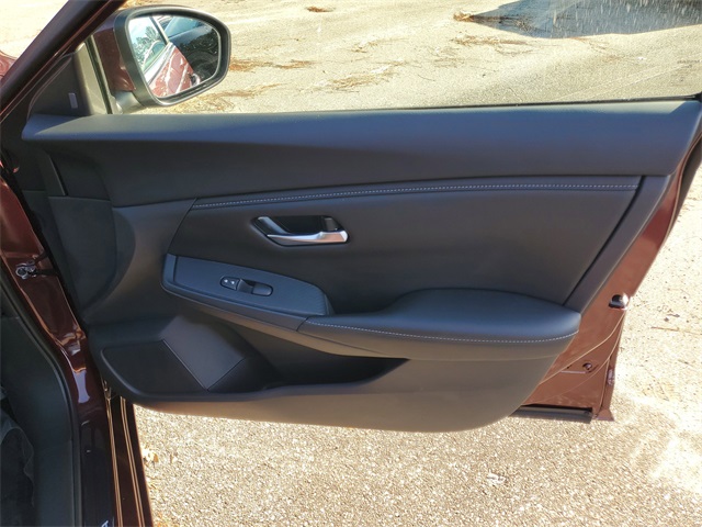 2025 Nissan Sentra SV photo 29
