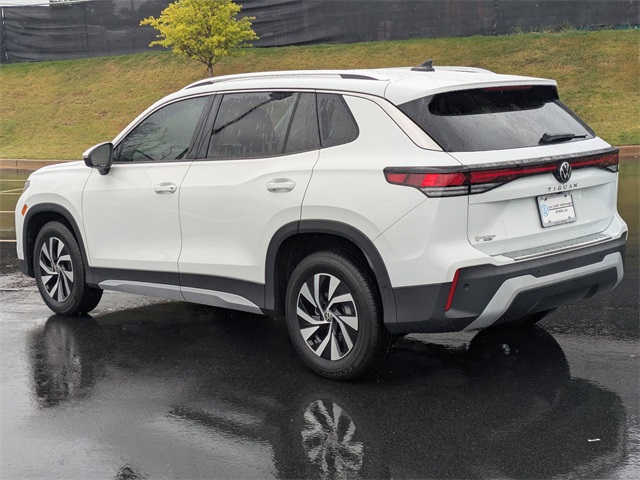 2025 Volkswagen Tiguan S photo 2