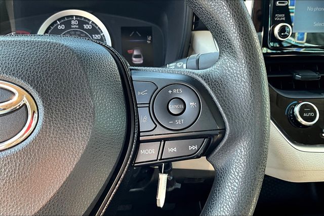 2021 Toyota Corolla LE photo 9