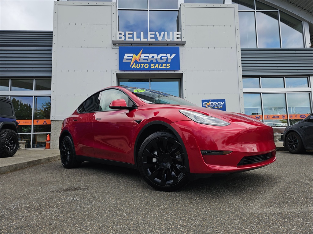 Used 2022 Tesla Model Y Long Range with VIN 7SAYGDEE9NF427117 for sale in North Bend, WA