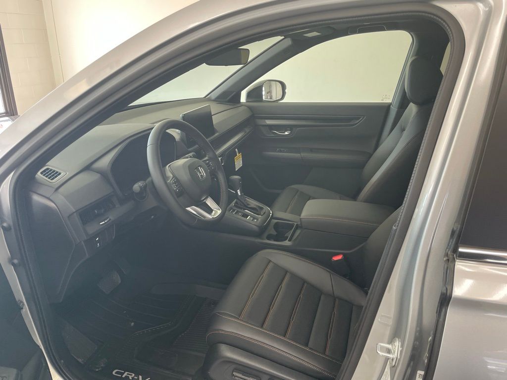 2025 Toyota RAV4 LE photo 14