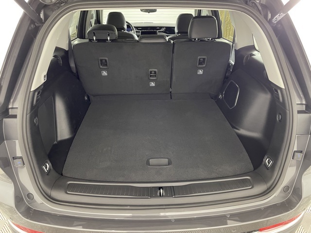 2024 Jeep Cherokee Base photo 37