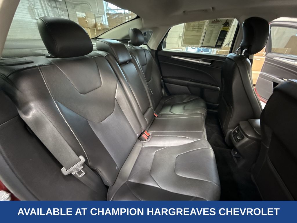 2014 Ford Fusion Titanium photo 28
