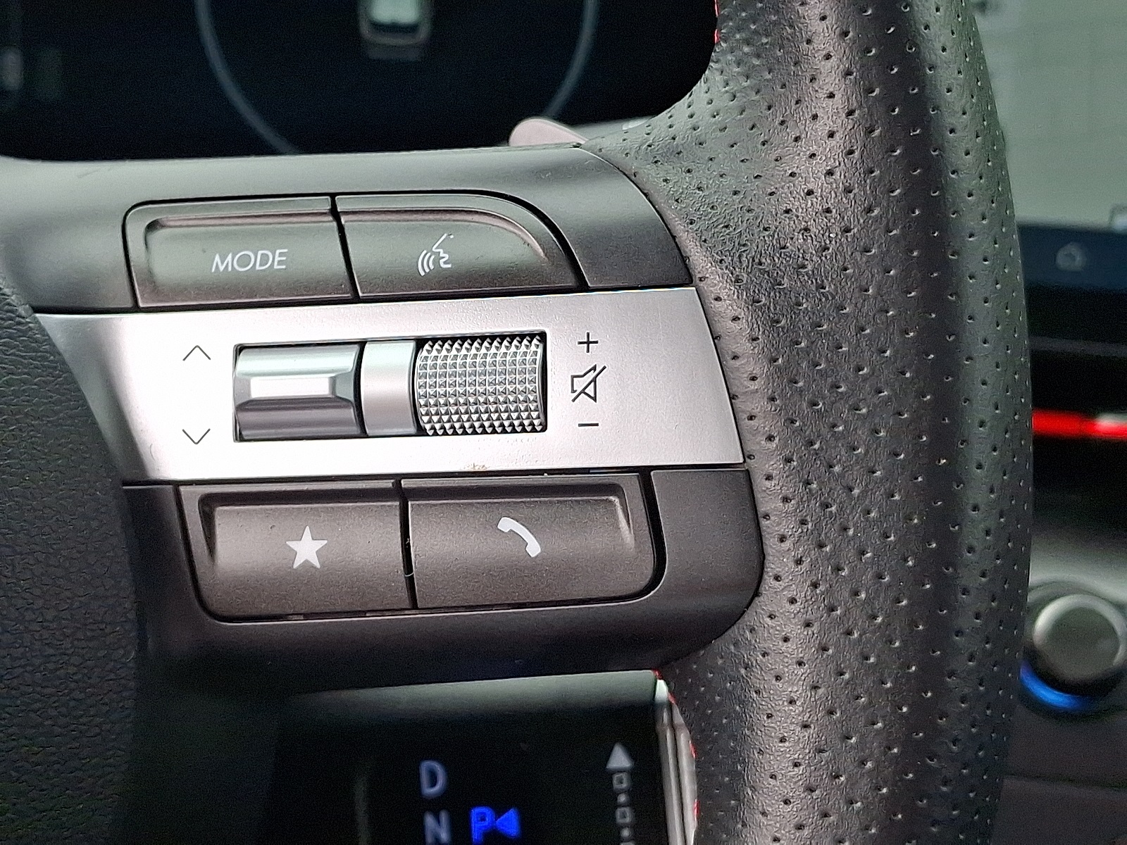 2024 Hyundai Kona N Line photo 18