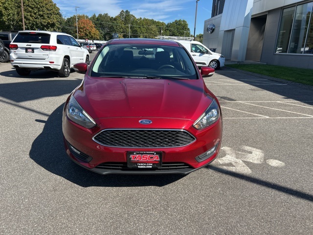 2017 Ford Focus SEL photo 2