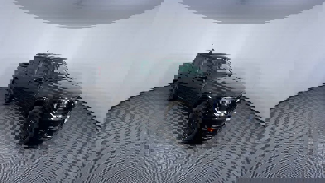 2025 Ford Maverick photo 2