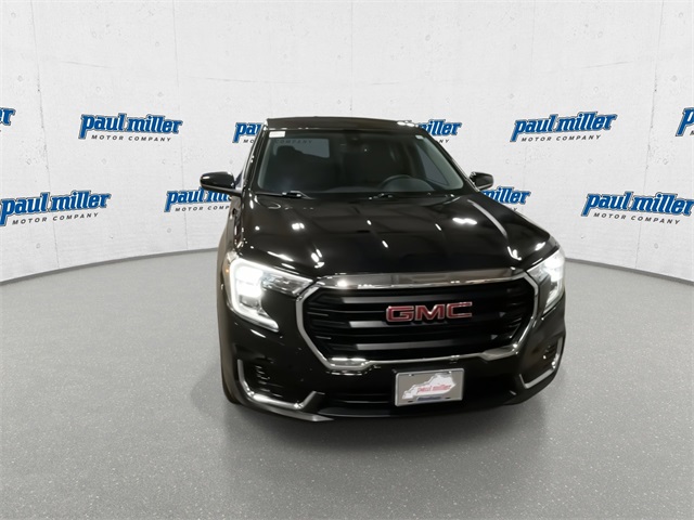 2024 Gmc Terrain SLE photo 3