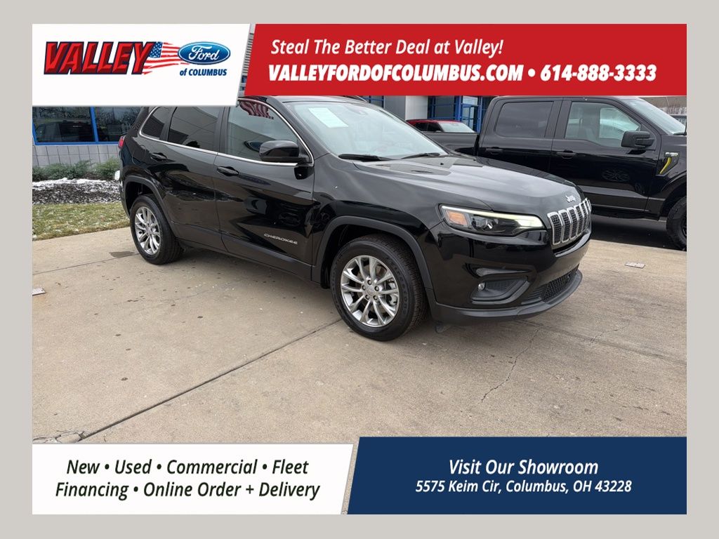 2022 Jeep Cherokee Latitude Lux's photo