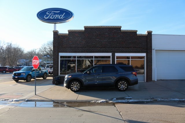 2026 Ford Explorer ST-LINE's photo