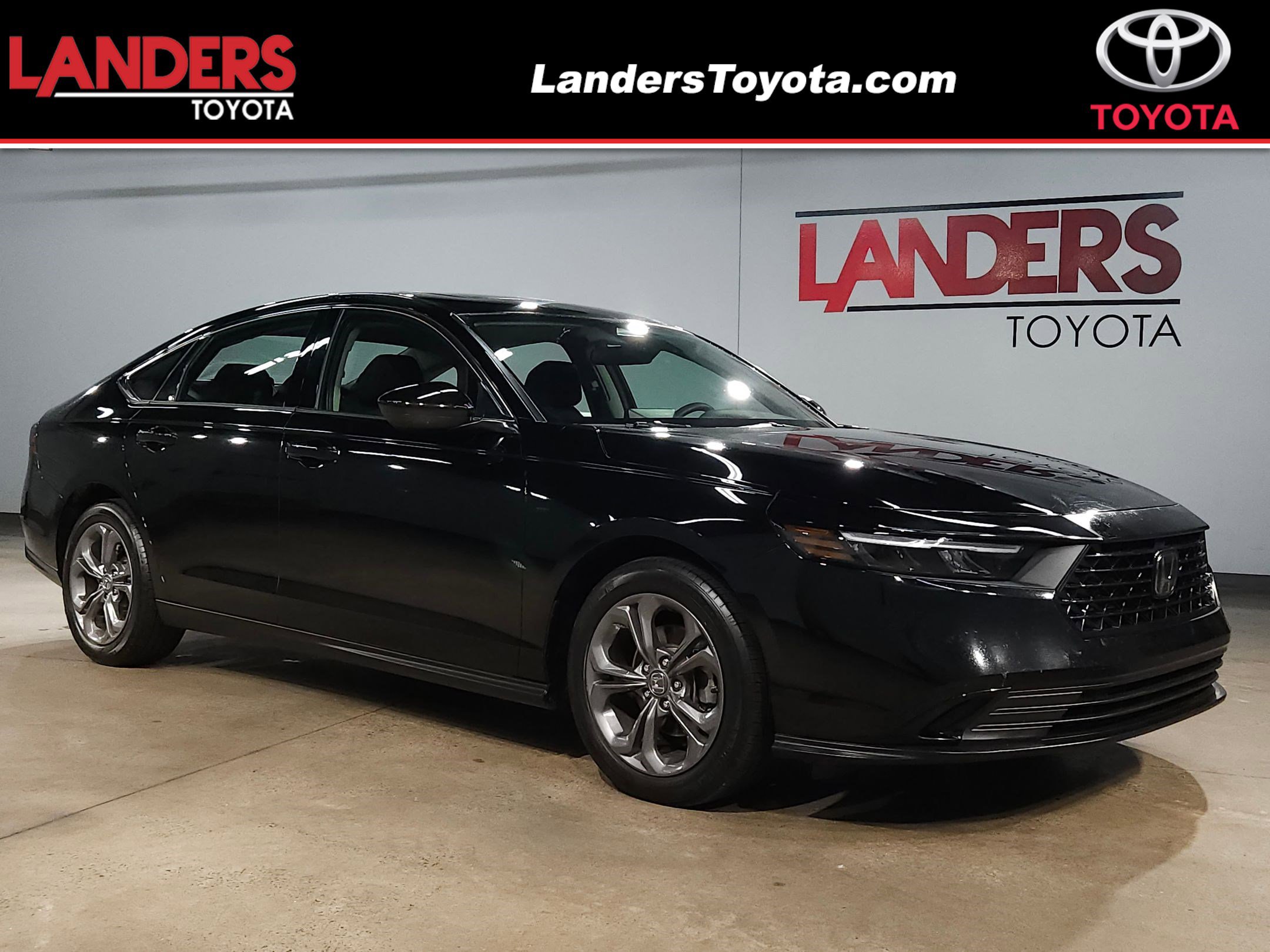 2024 Honda Accord EX's photo