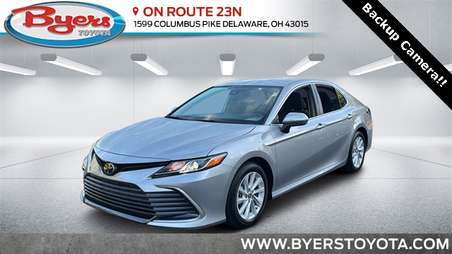 2024 Toyota Camry LE's photo