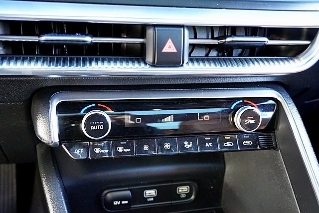 Used 2024 Black Kia GT image 28