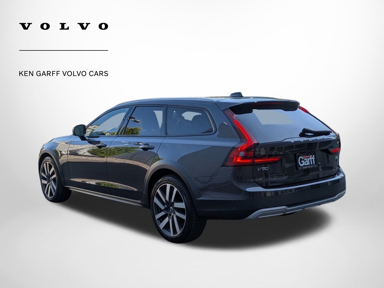 2024 Volvo V90 Cross Country Ultimate photo 4