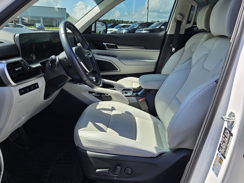 2025 Kia Telluride S photo 4