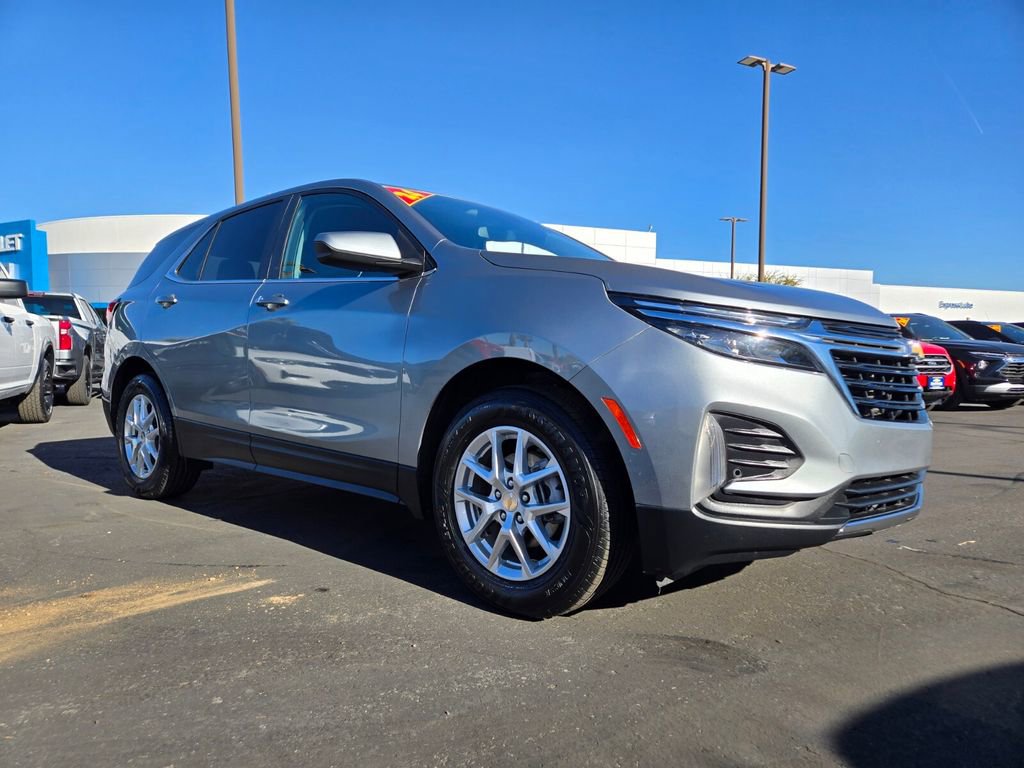 2024 Chevrolet Equinox LT's photo