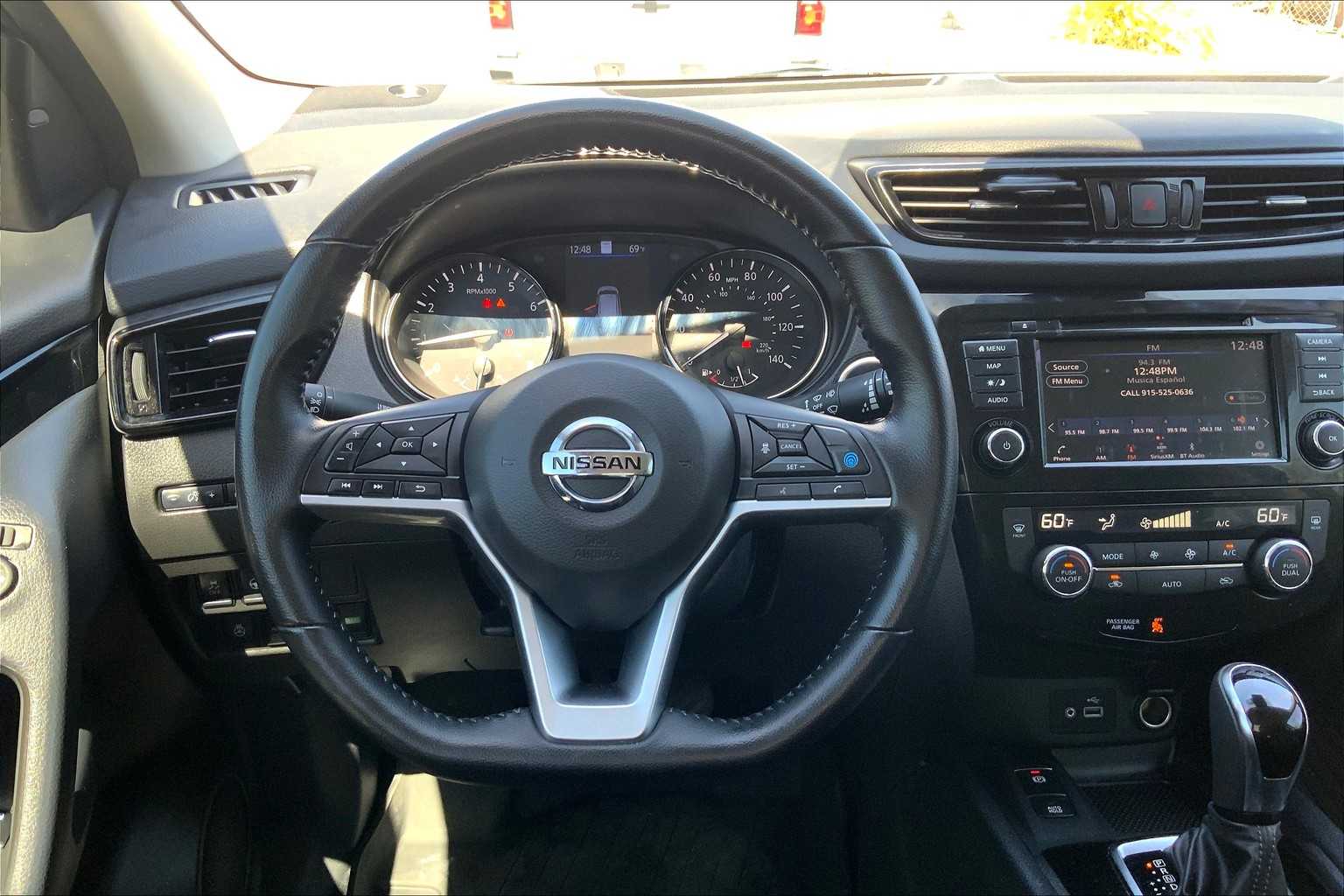 2022 Nissan Rogue Sport SL photo 5