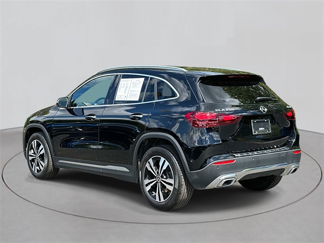 2025 Mercedes Benz GLA 250 4MATIC photo 3