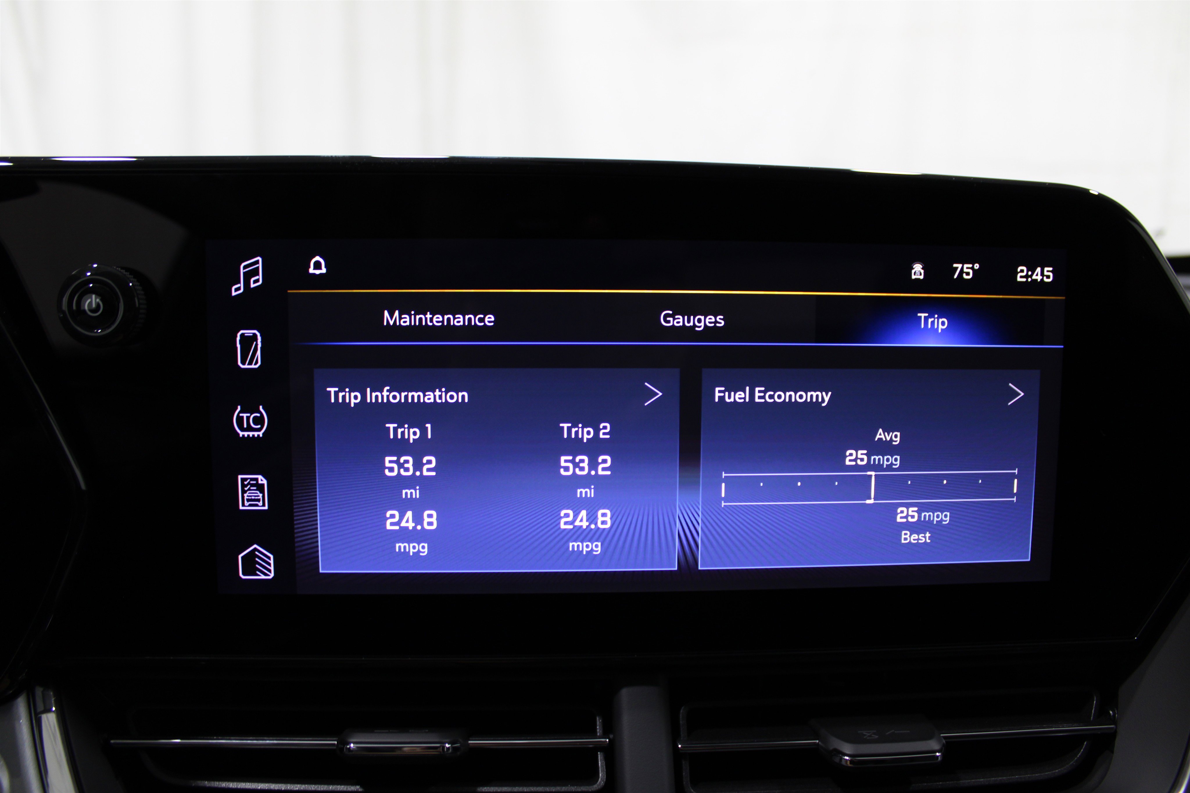 2025 Chevrolet Trax LT photo 13