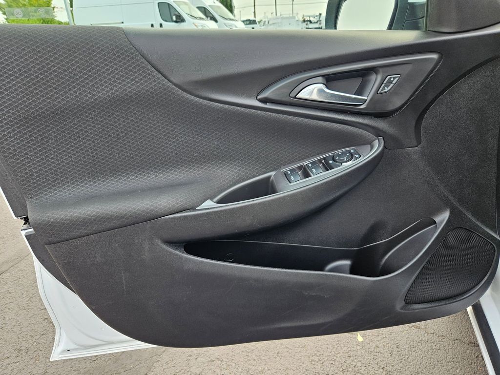 2023 Chevrolet Malibu 1LT photo 9