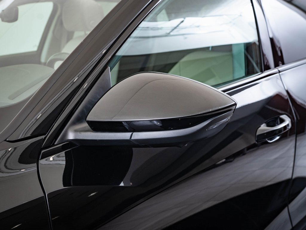 2022 Audi e-tron Premium photo 15