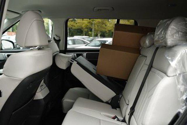 2026 Hyundai Santa Fe SEL photo 9