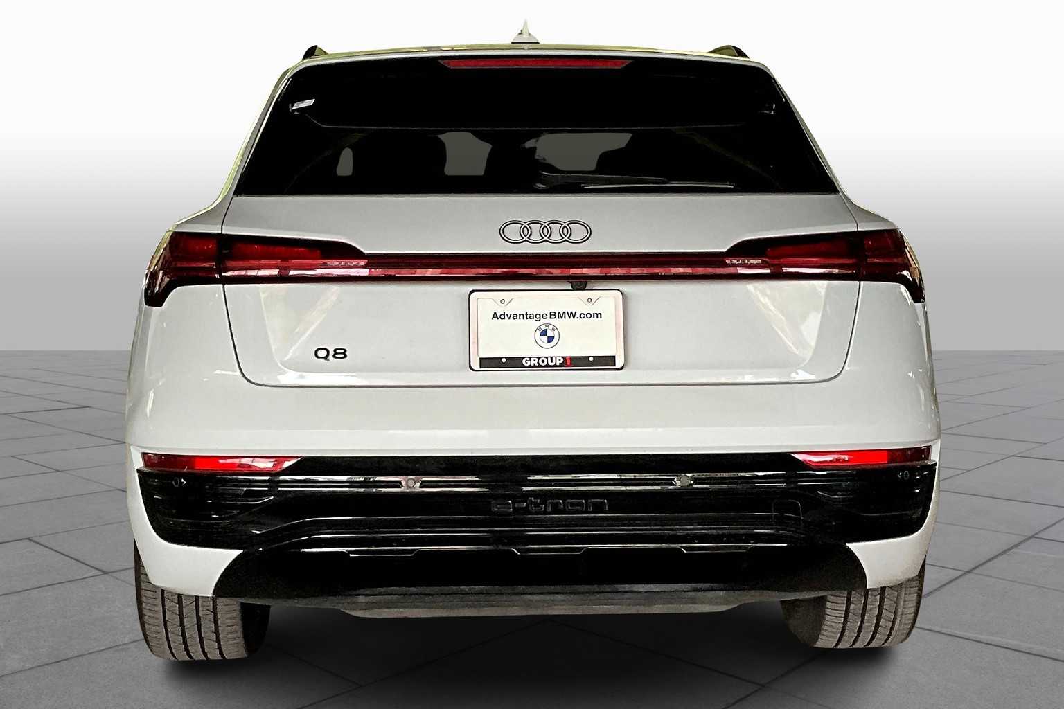 2024 Audi Q8 E-tron Premium photo 4