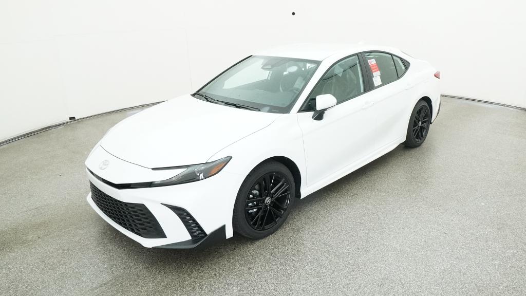 2026 Toyota Camry SE's photo
