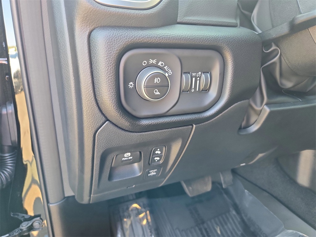 2026 Ram 1500 Big Horn Lone Star photo 15