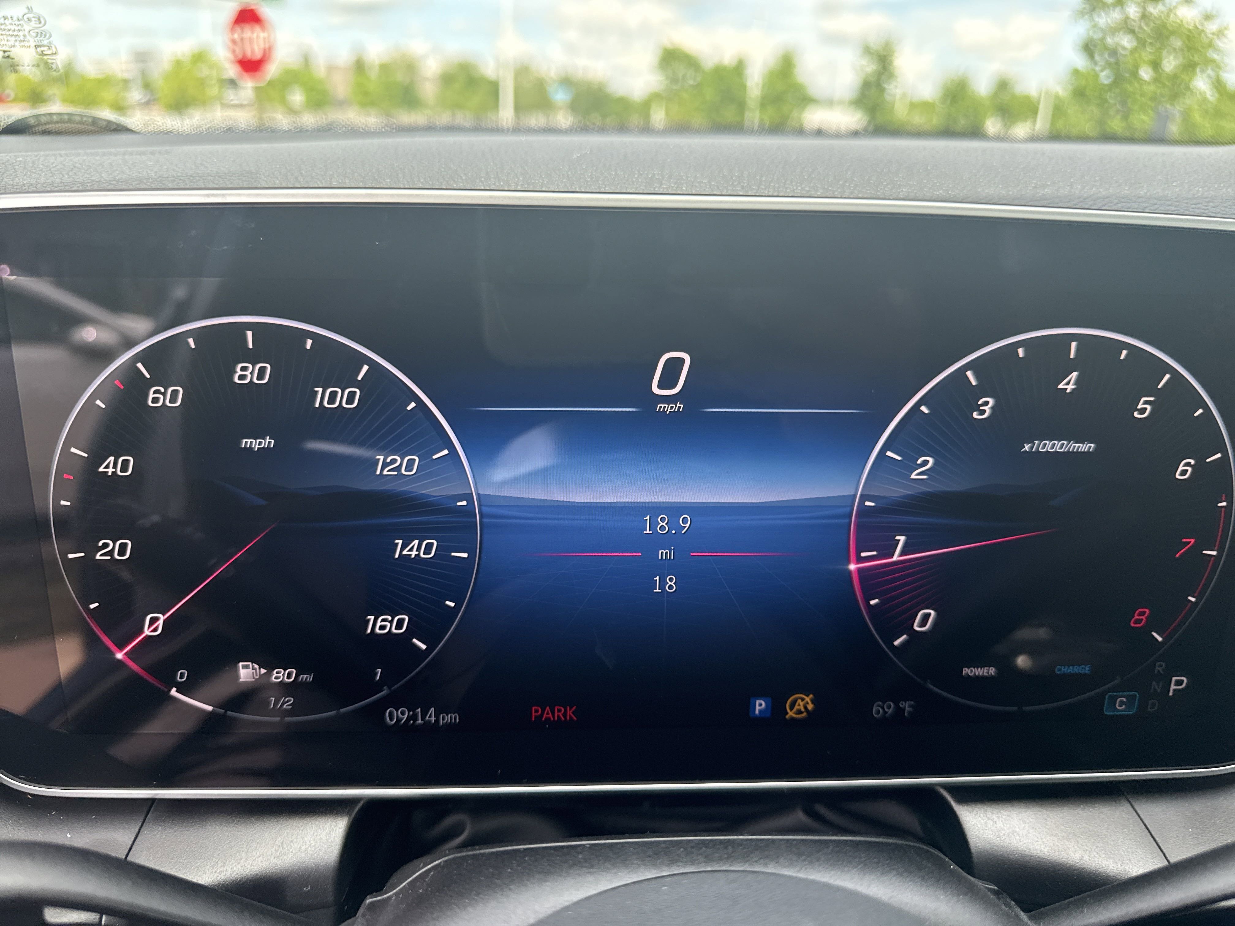 2025 Mercedes Benz GLC 300 4MATIC photo 4